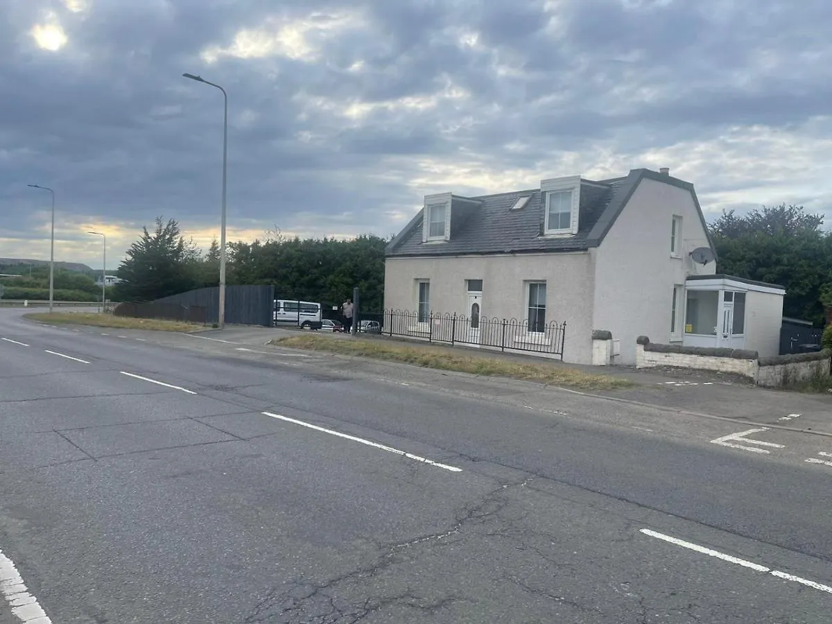 4 Bed Bungalow Near Airport Edimburgo 0*,  Reino Unido
