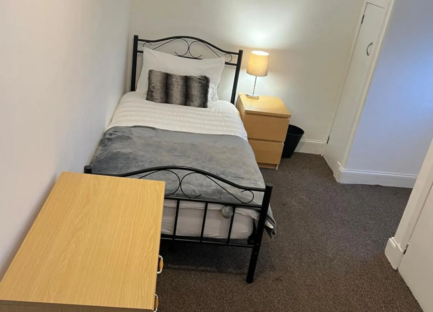 4 Bed Bungalow Near Airport Edimburgo