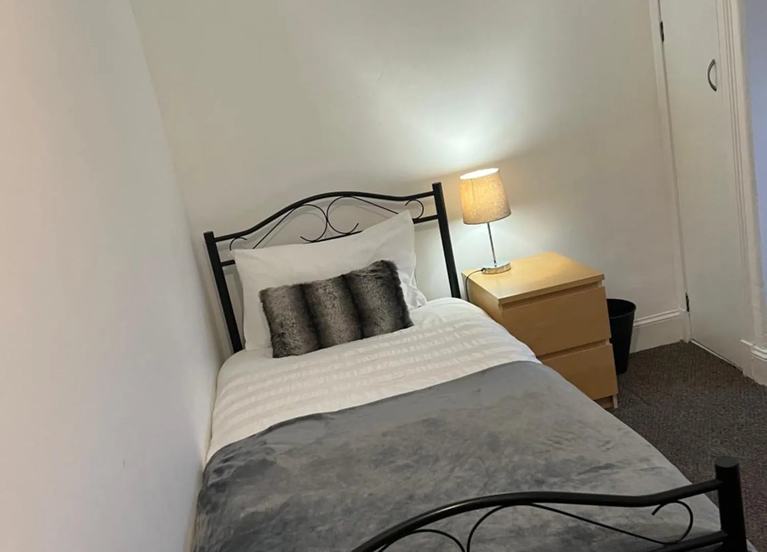 Holiday home 4 Bed Bungalow Near Airport Edinburgh