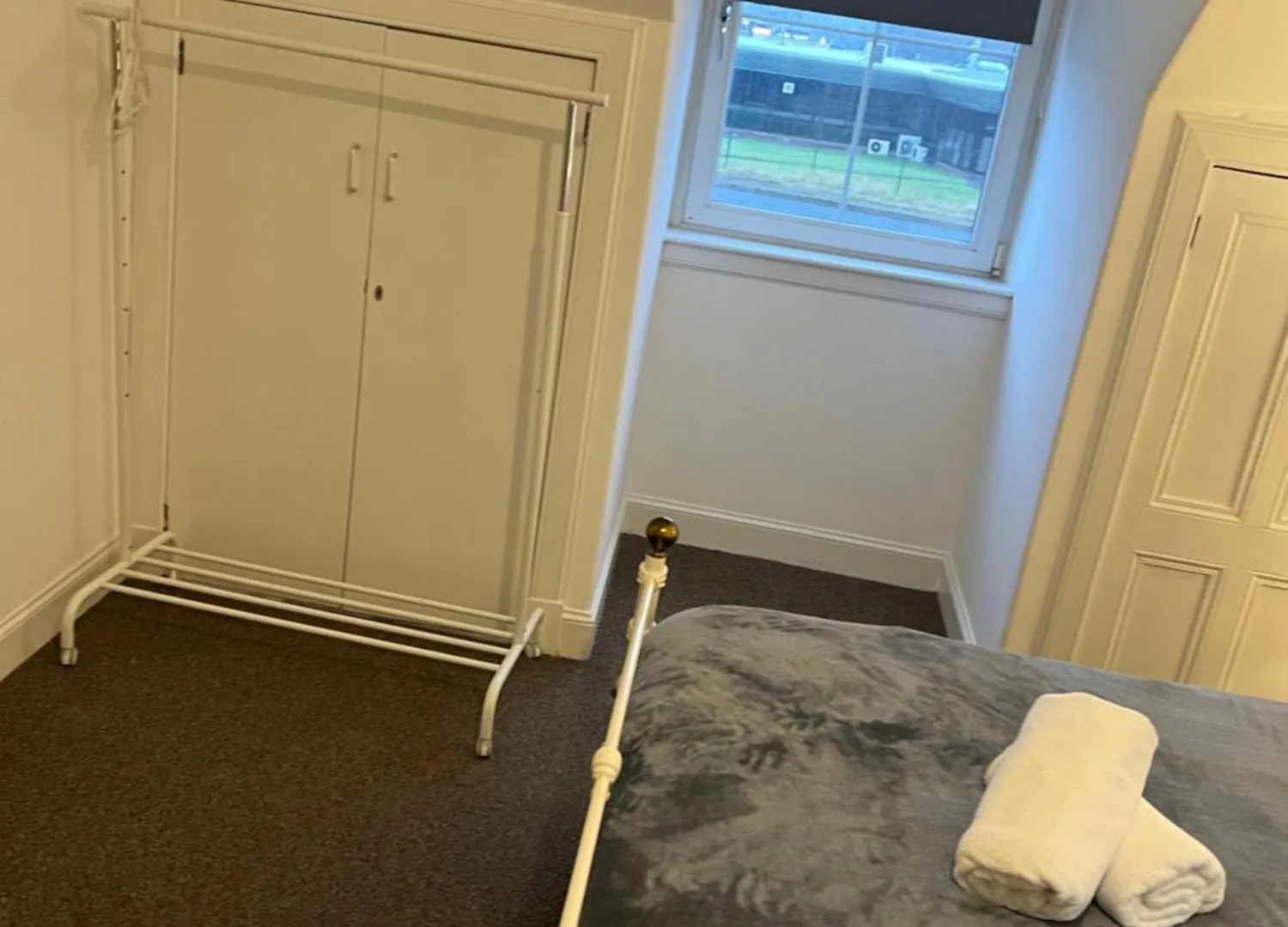 4 Bed Bungalow Near Airport エディンバラ 別荘