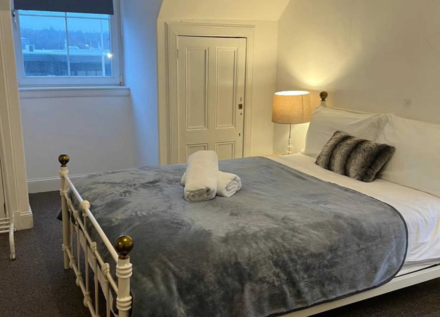 Holiday home 4 Bed Bungalow Near Airport Edinburgh United Kingdom