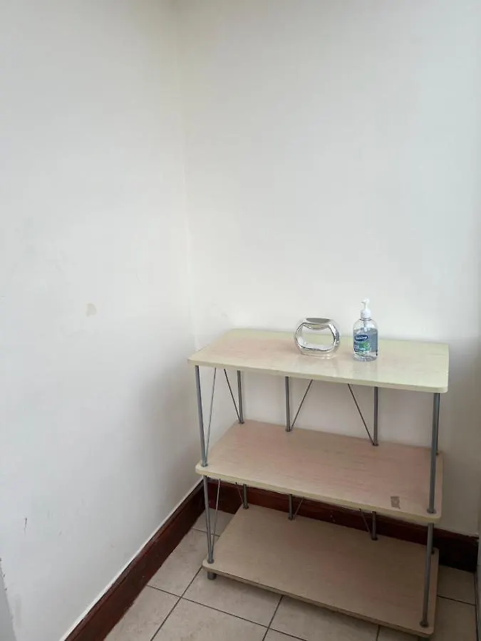 4 Bed Bungalow Near Airport 에든버러 펜션