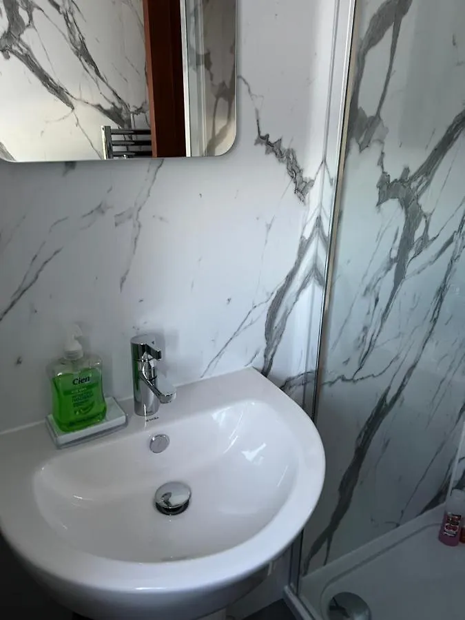 펜션 4 Bed Bungalow Near Airport 에든버러